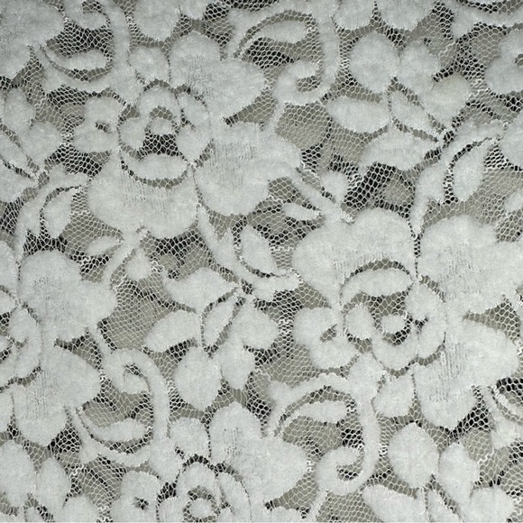 Aeropostale Lace Top Sheer Lace Excellent Condition - Picture 3 of 9